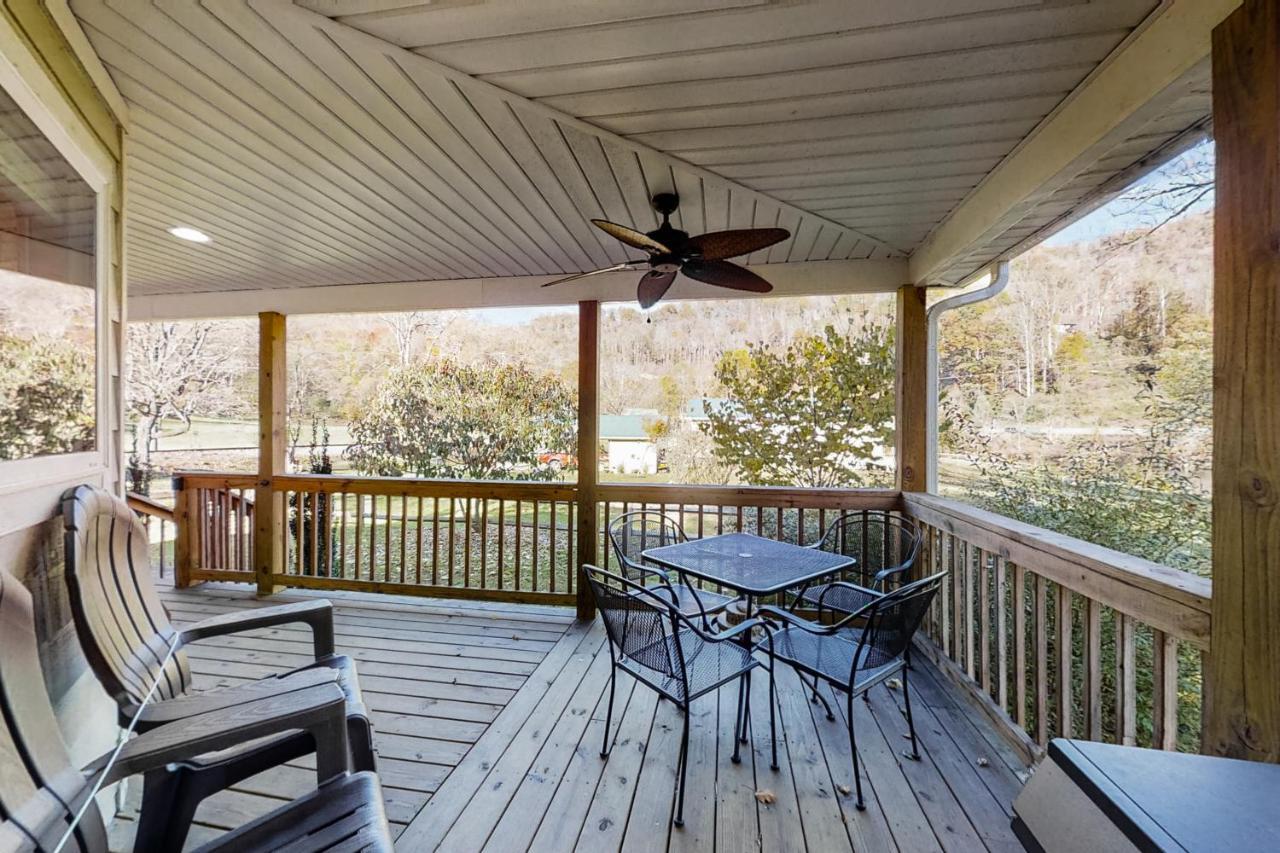 3 Bed 2 Bath Vacation Home In Whittier Εξωτερικό φωτογραφία
